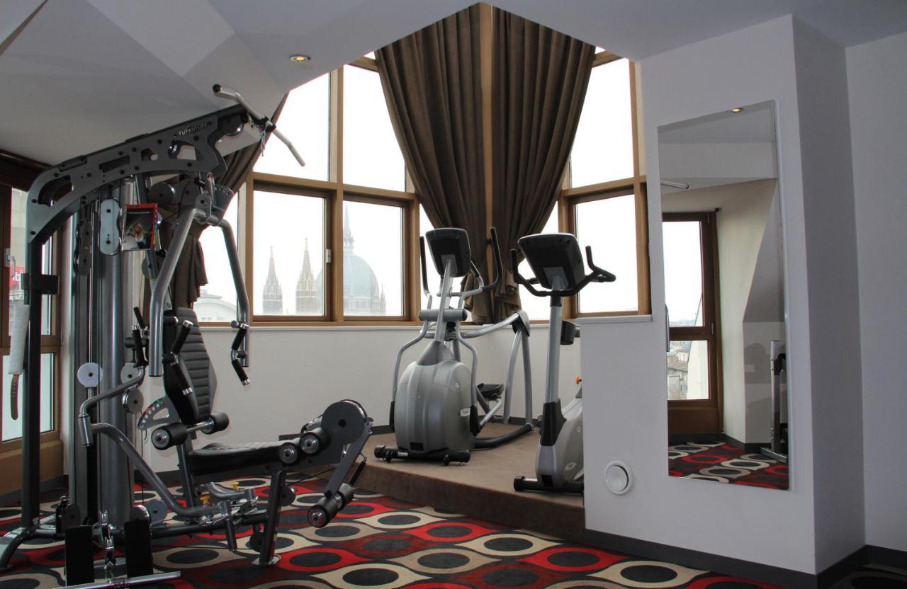 Leonardo Vienna Westbahnhof Hotel Exterior photo Gym equipment in a hotel room